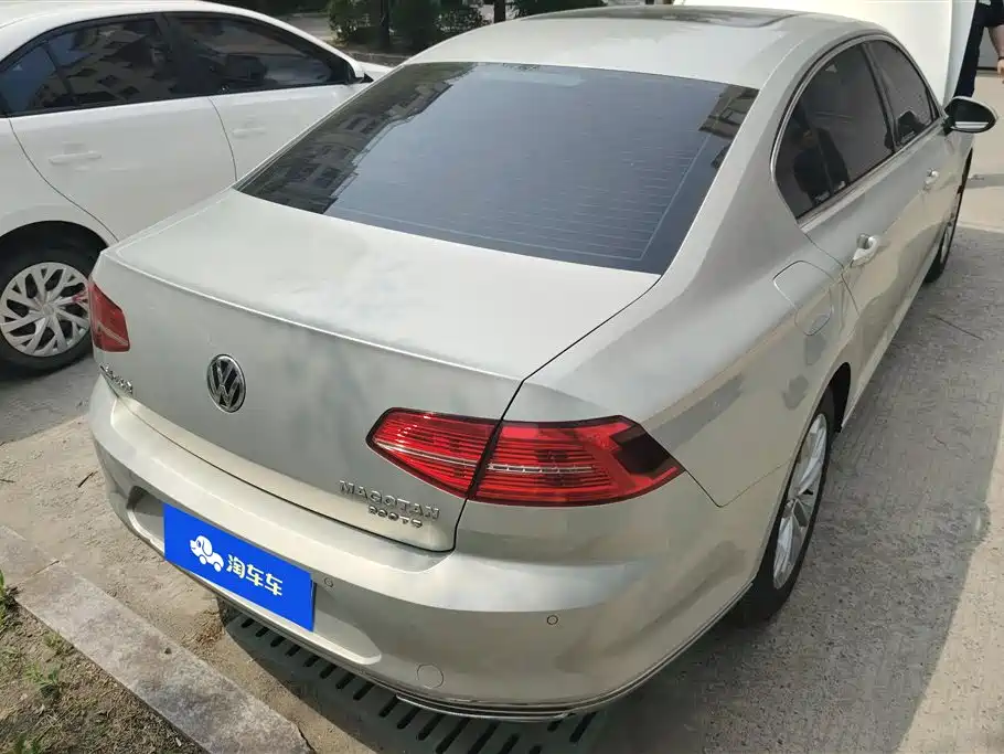 Volkswagen Magotan 2018 380TSI DSG Luxury фото 3