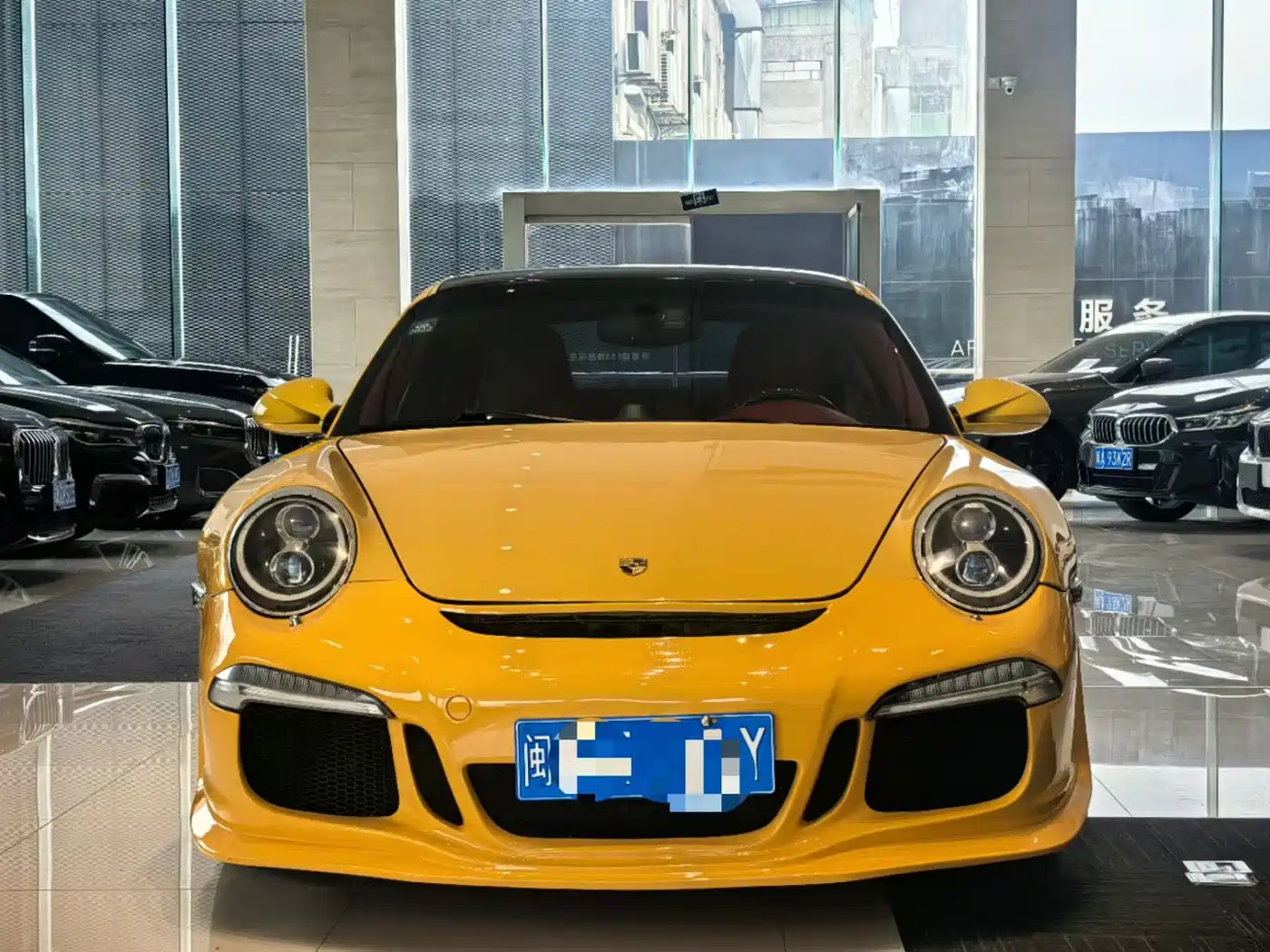 Фото 2 - Porsche 911