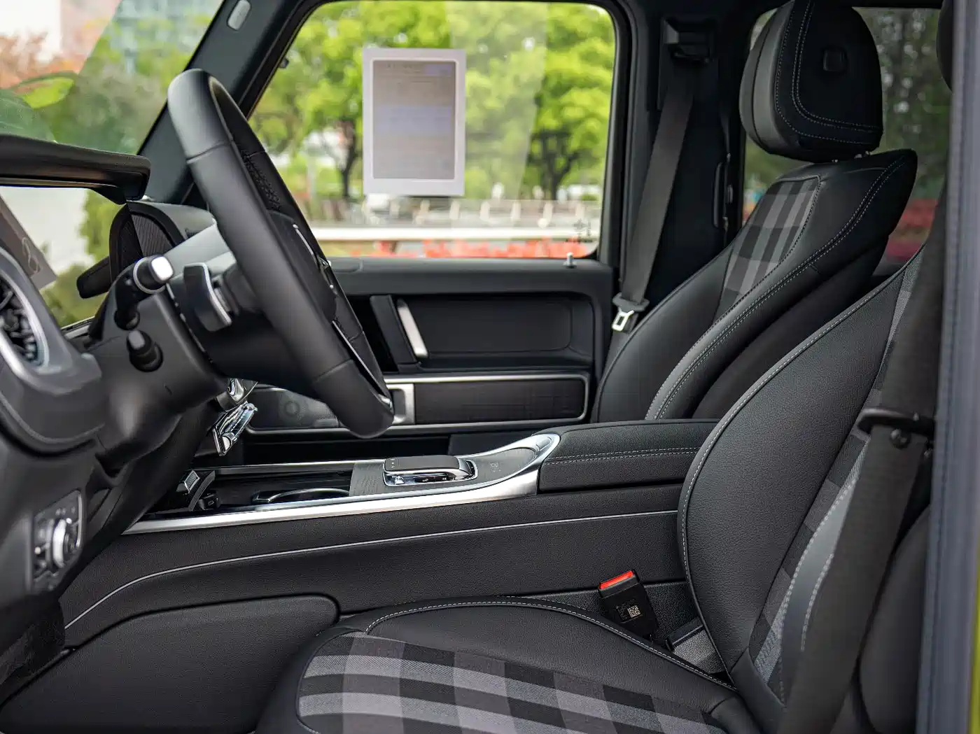 Mercedes-Benz G-Class фото 19