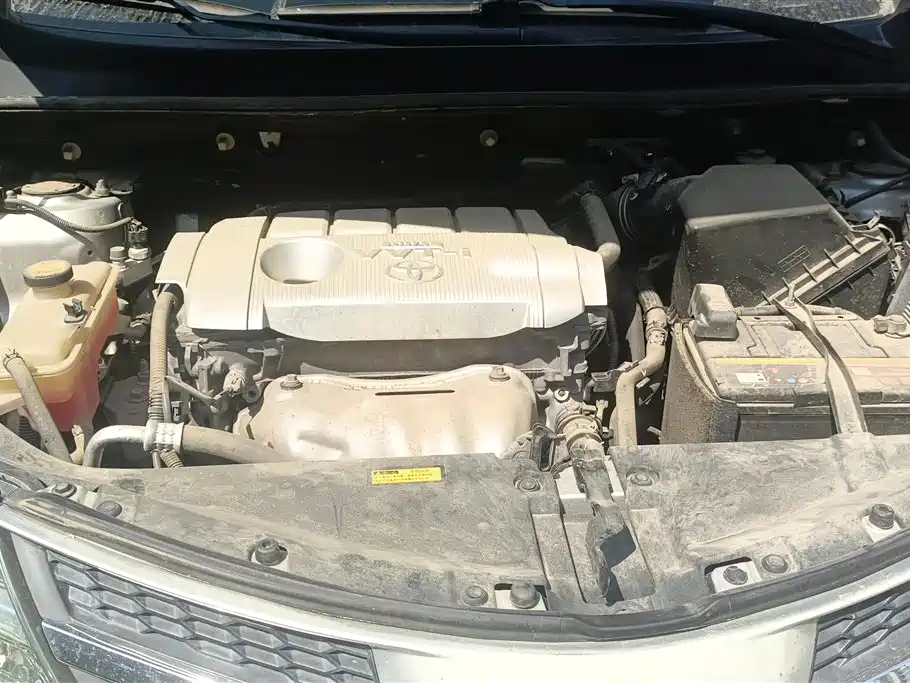 Toyota RAV4 Rongfang 2013 2.5L Auto 4WD Elite фото 10