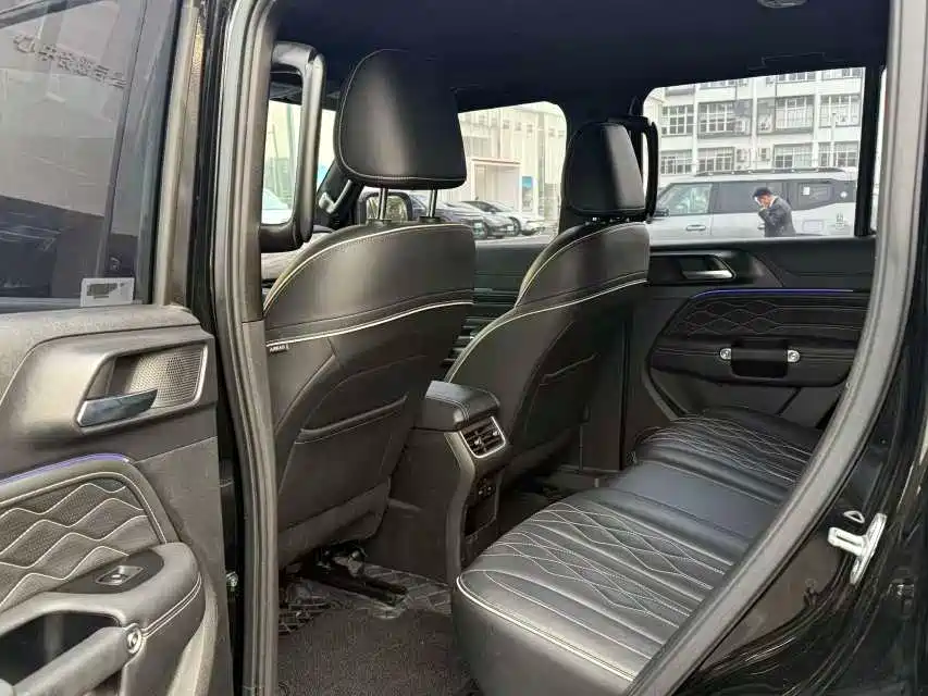 Tank 300 2023 Off-Road Edition 2.0T Challenger фото 6