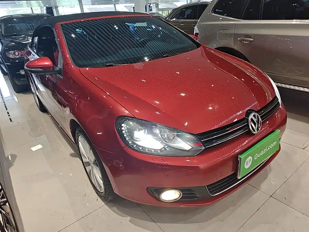 Volkswagen Golf (Import) 2012 1.4TSI Luxury Convertible Edition фото 4