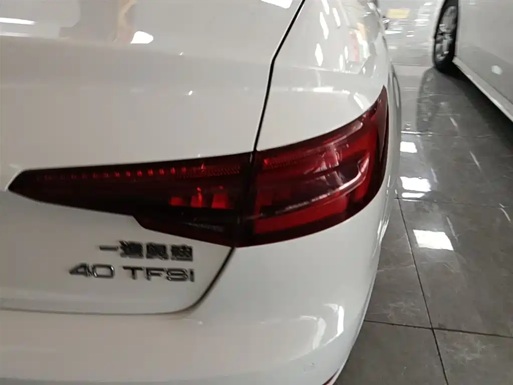 Audi A4L 2018 30th Anniversary 40 TFSI Progressive фото 8
