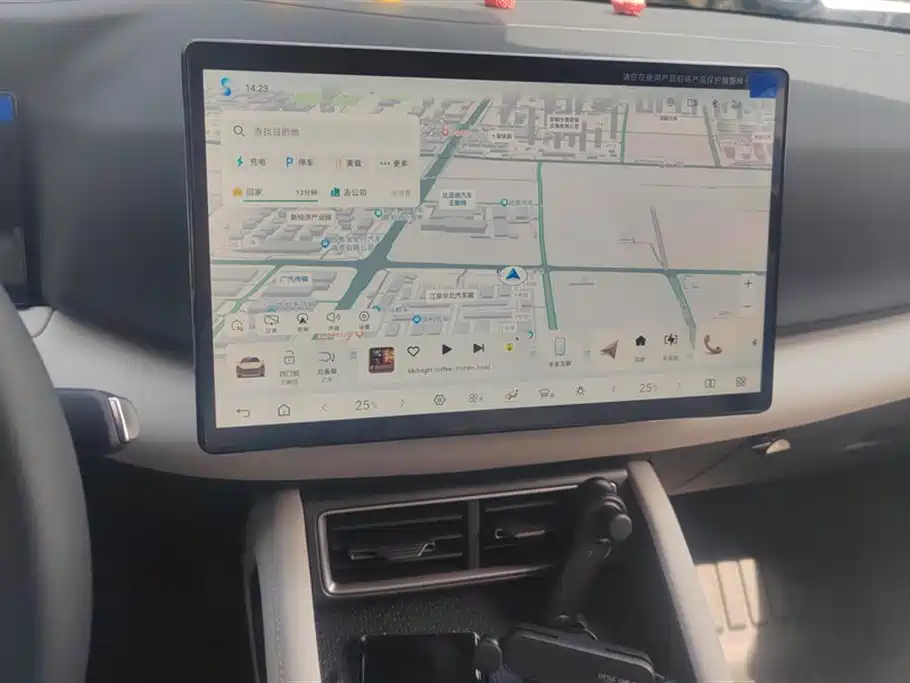 BYD Yuan UP 2025 Smart Drive Edition 401KM Vitality Version фото 13