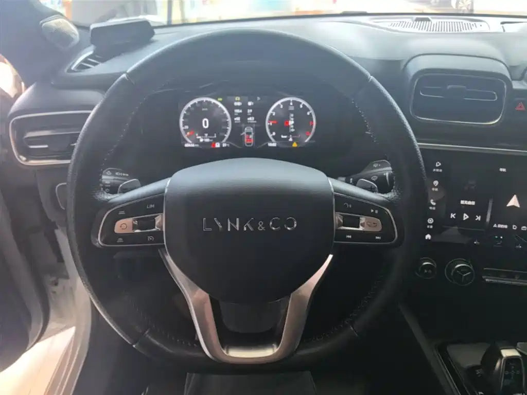 Lynk & Co 03 2019 1.5TD DCT Power Pro Edition China VI фото 7