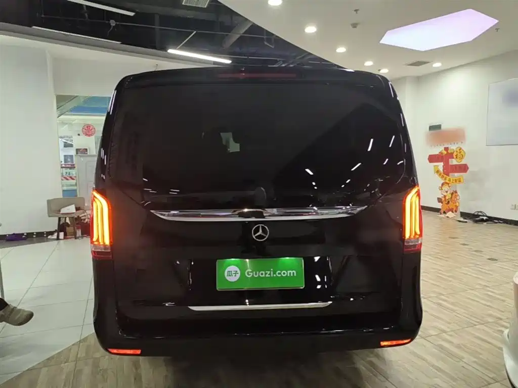 Mercedes-Benz V-Class 2022 V 260 Prestige Edition фото 6