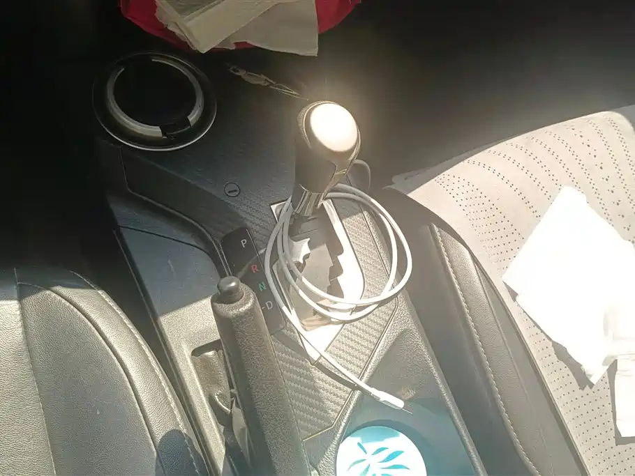 Toyota RAV4 Rongfang 2013 2.5L Auto 4WD Elite фото 16