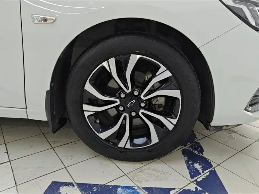 Chevrolet Monza 2020 Mild Hybrid RS 330T Automatic Smooth Edition фото 6