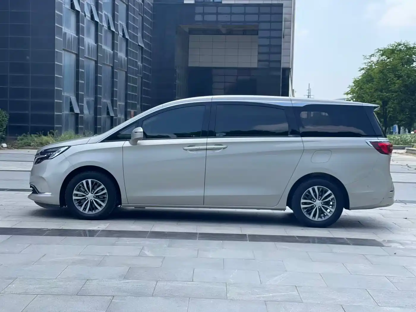 BUICK GL8