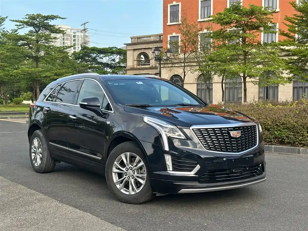 CADILLAC XT5