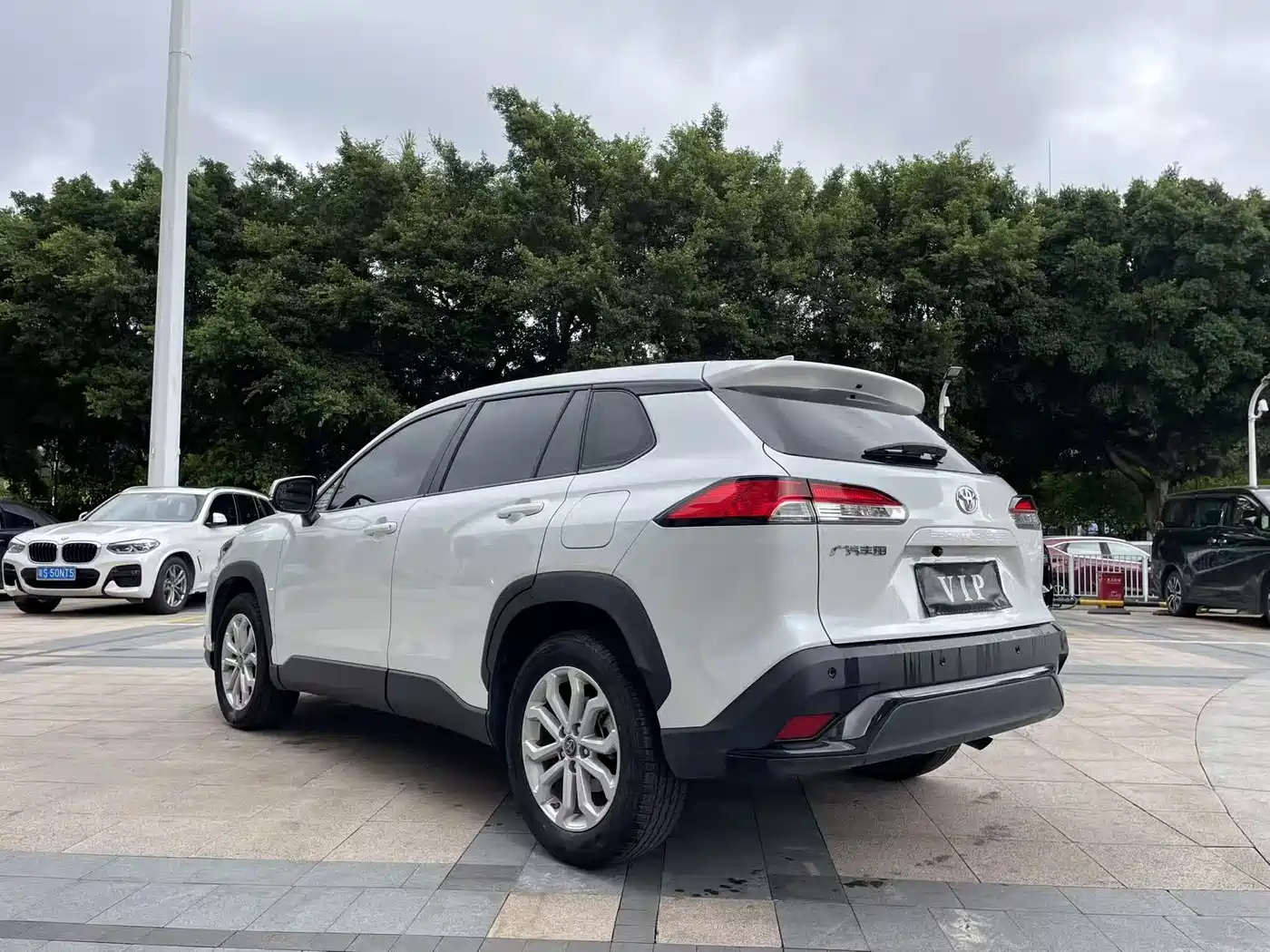 Toyota Frontlander 2023 2.0L CVT Elite Edition фото 10