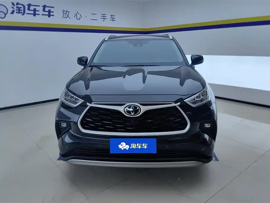 TOYOTA HIGHLANDER