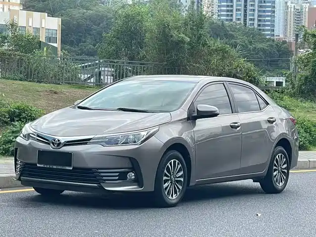 TOYOTA COROLLA