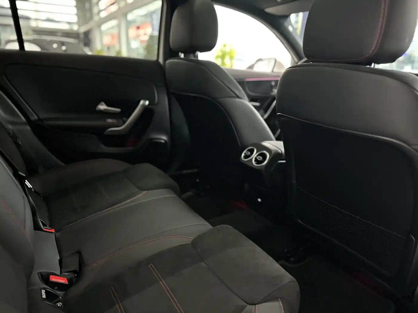 Mercedes-Benz A-Class 2023 A 200 L Fashion фото 12