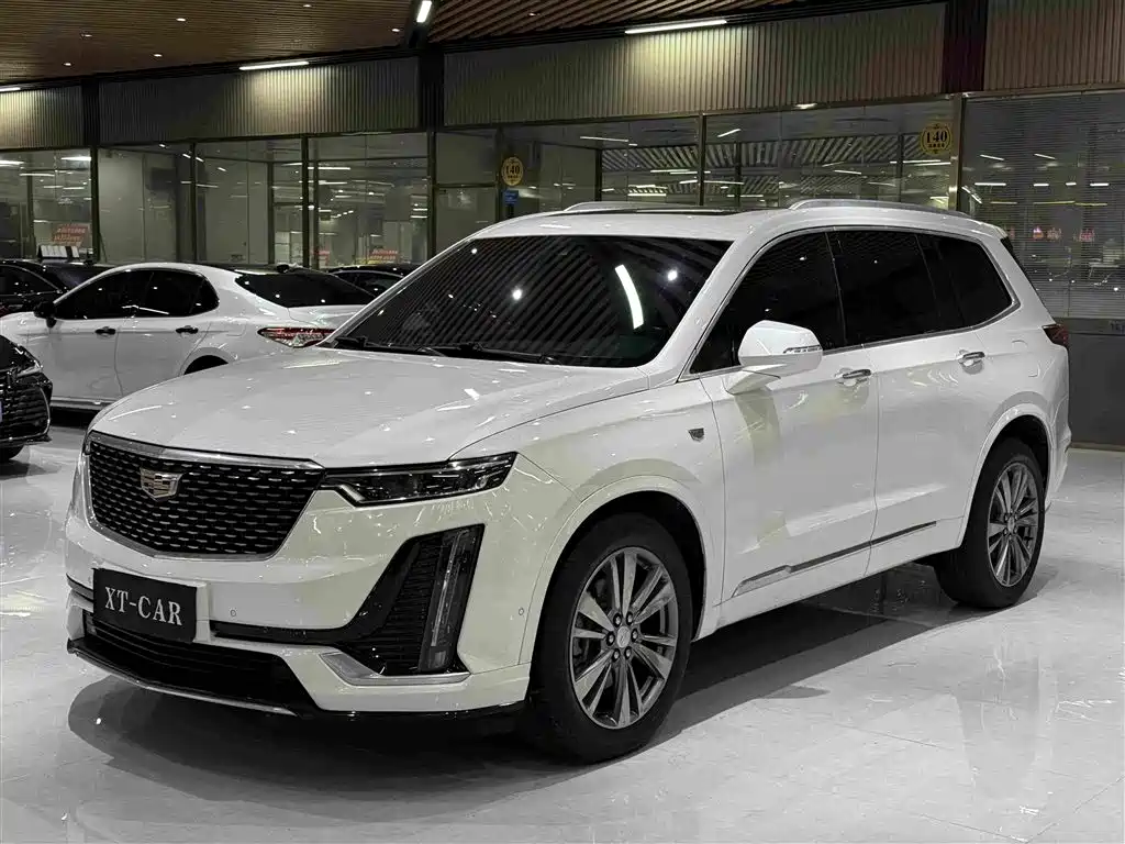 Cadillac XT6