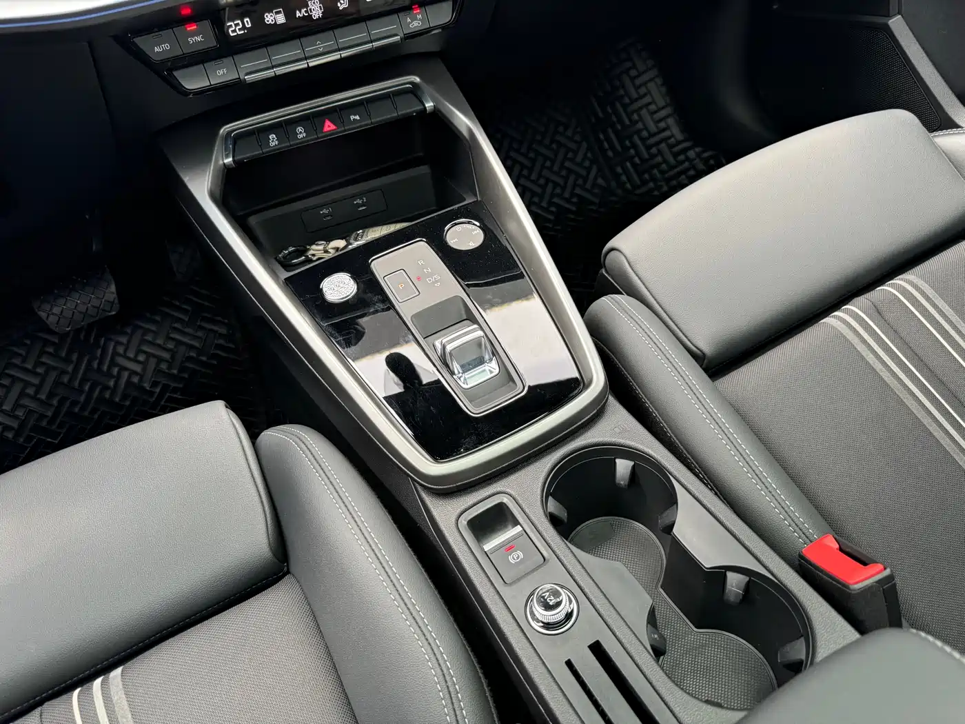 Audi A3 2024 Model A3L Limousine 35 TFSI Fashion Sport фото 18