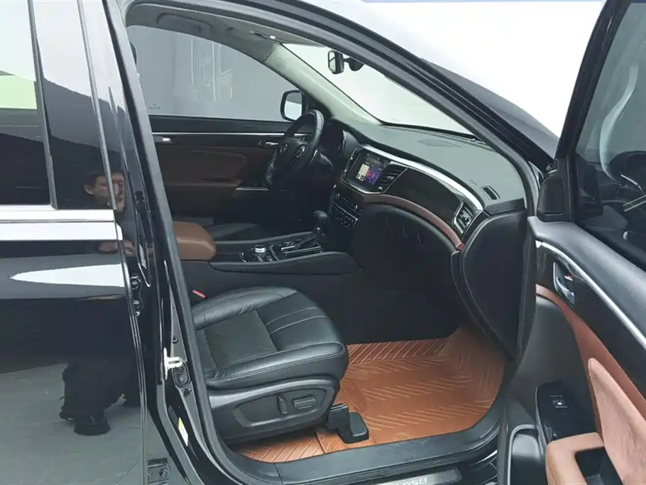 GAC Trumpchi Trumpchi GS8 2017 320T AWD Luxury Smart Connect (7-Seater) фото 8