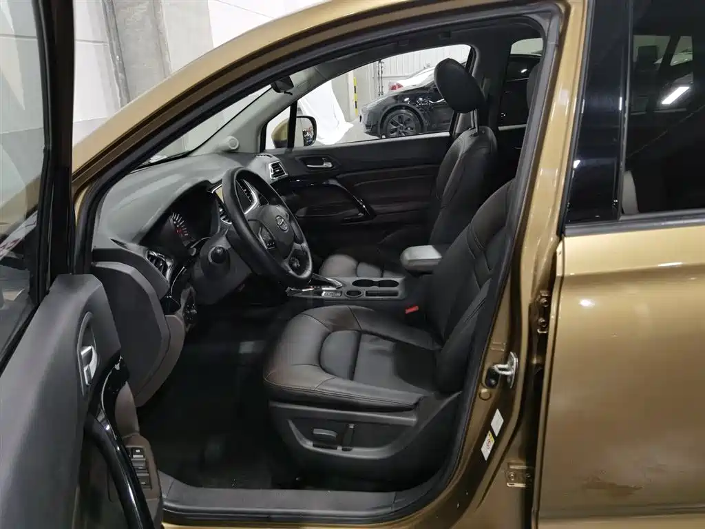 GAC Trumpchi Trumpchi GS4 2017 235T Automatic 2WD Luxury Smart Connected Edition фото 10