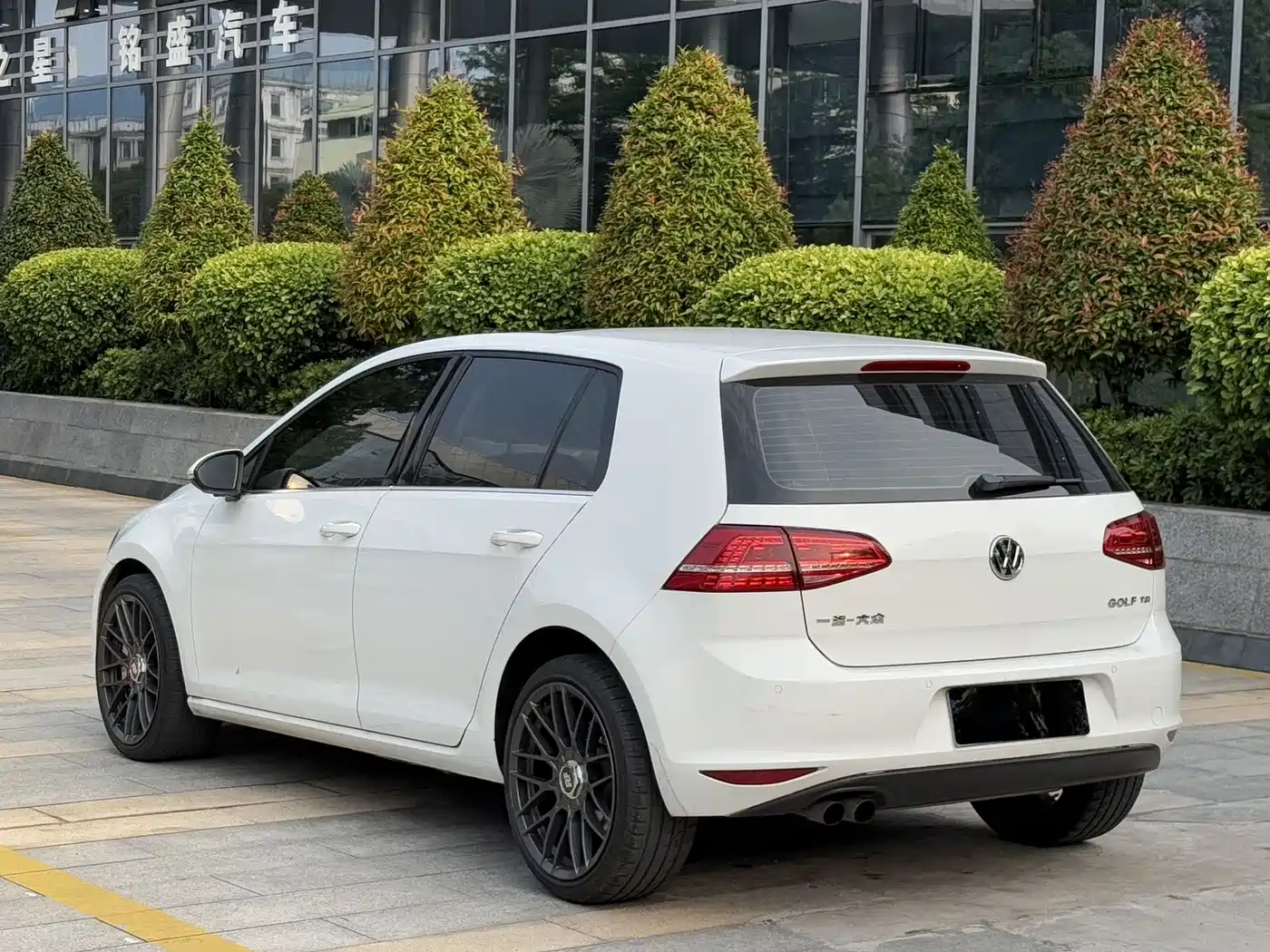Volkswagen Golf 2014 1.4TSI Automatic Luxury фото 14