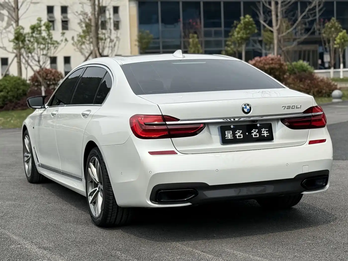 BMW 7 Series 2018 730Li Premium Type M Sport Package фото 9