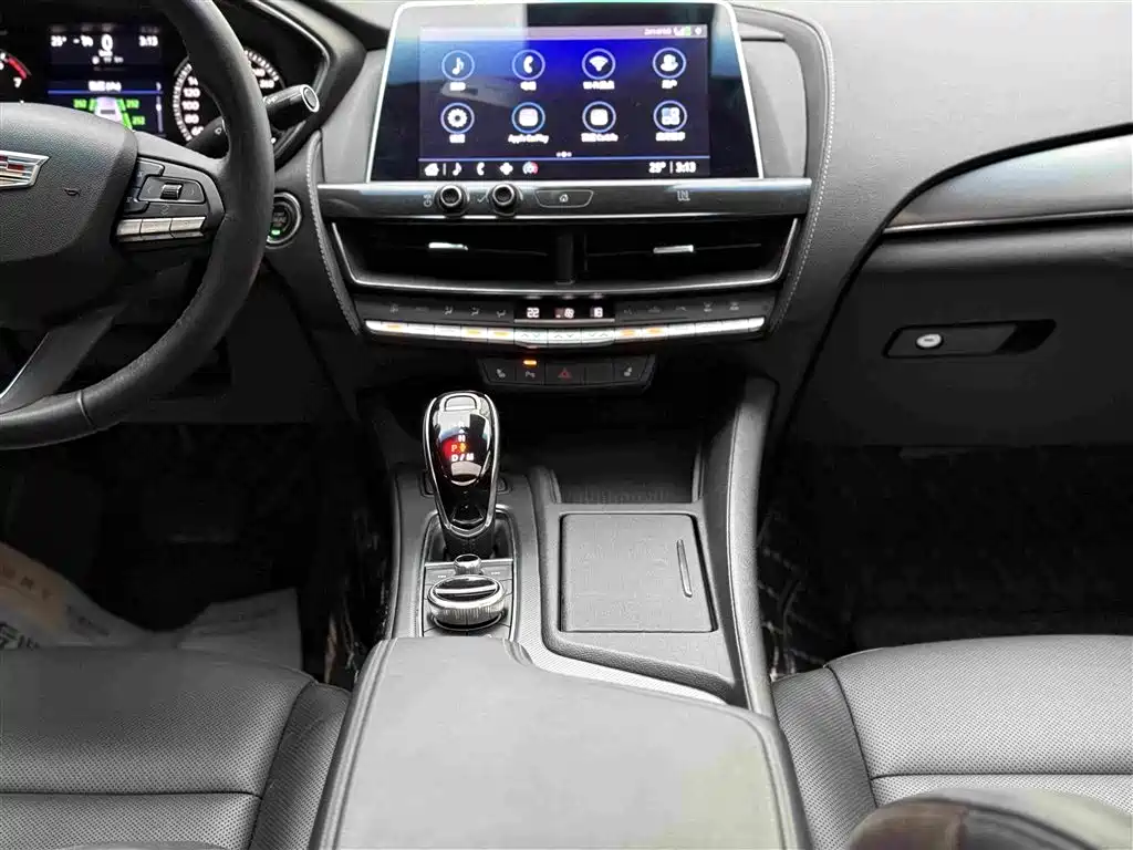 Фото 14 - Cadillac CT5