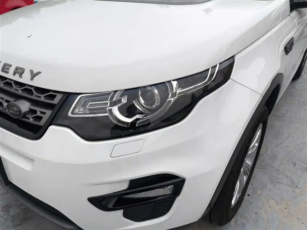 Land Rover Discovery Sport 2019 240PS SE Edition China V фото 18