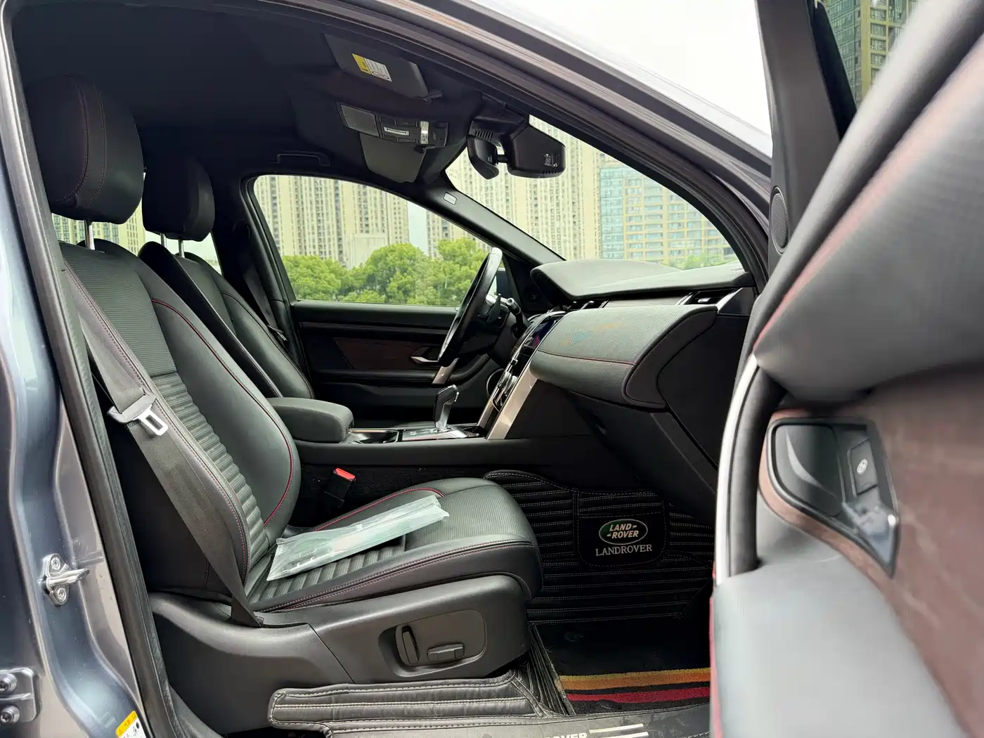 Land Rover Discovery Sport 2021 249PS R-Dynamic S Performance Edition фото 16