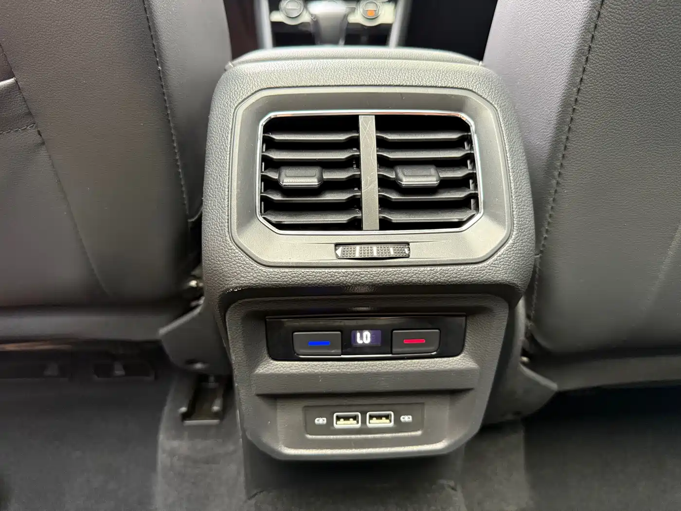 Volkswagen Tiguan L 2019 330TSI Auto 2WD Smart Luxury Edition China V фото 13