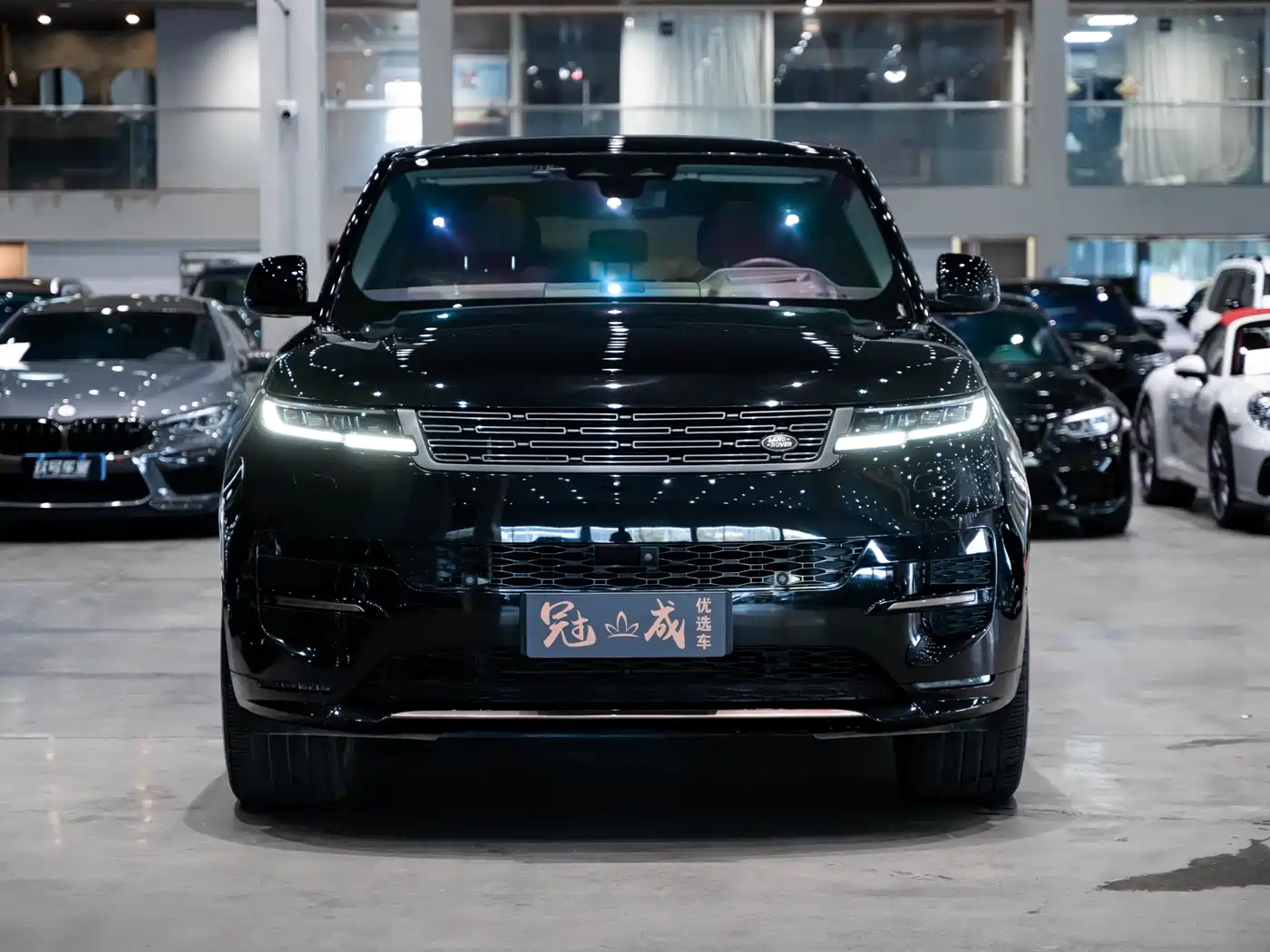 Land Rover Range Rover Sport 2023 400PS Dynamic HSE фото 2