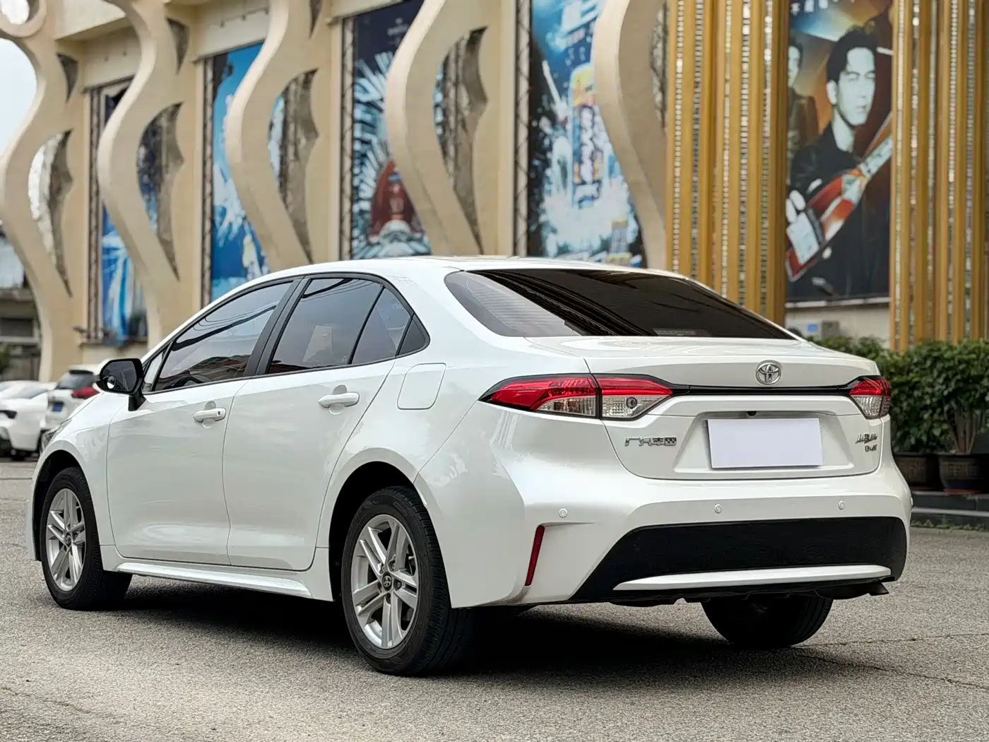 Toyota Levin 2021 185T CVT Luxury Edition фото 14