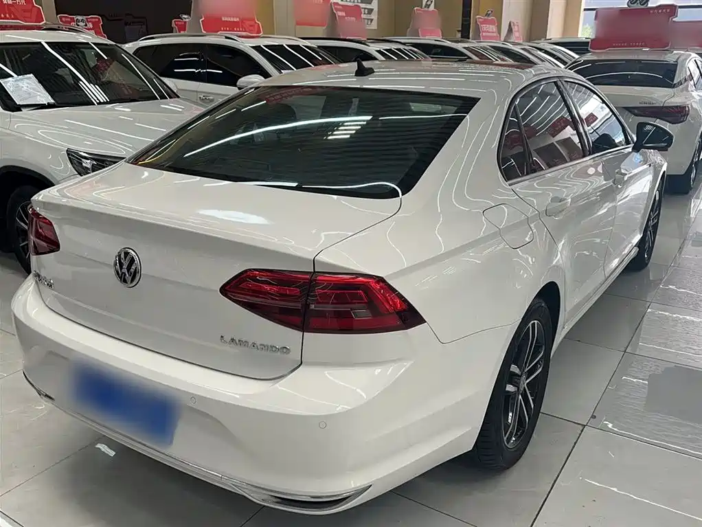 Volkswagen Lamando 2021 280TSI DSG Comfort Edition фото 14