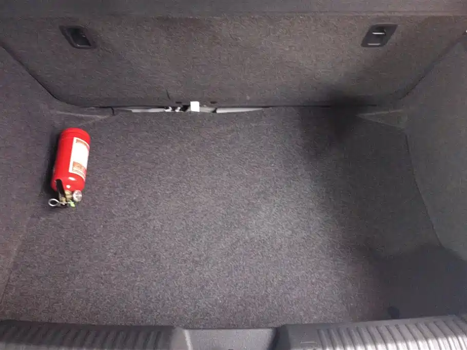 Volkswagen Polo 2018 1.5L Auto Safe Drive фото 4