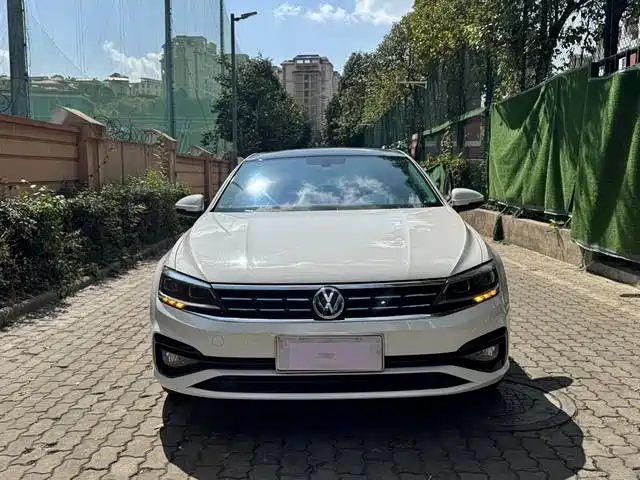 Фото 2 - Volkswagen Lamando
