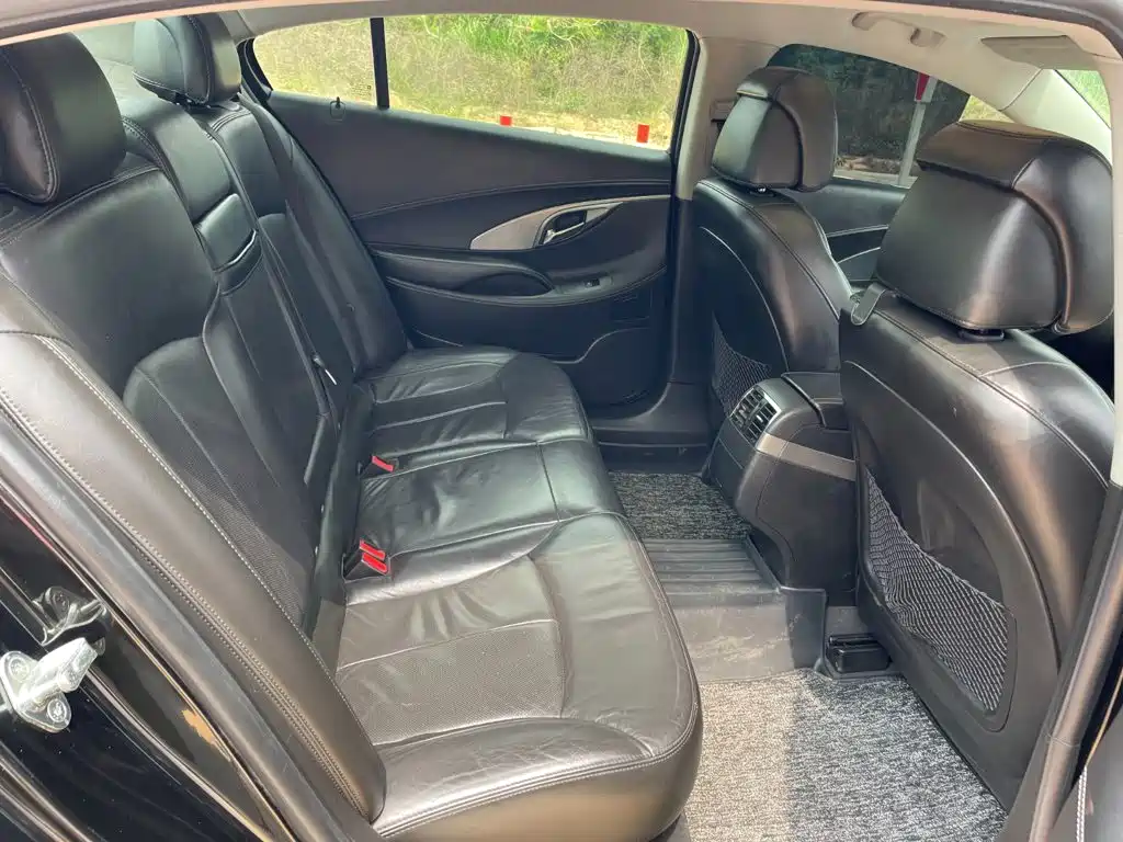 Фото 6 - Buick LaCrosse