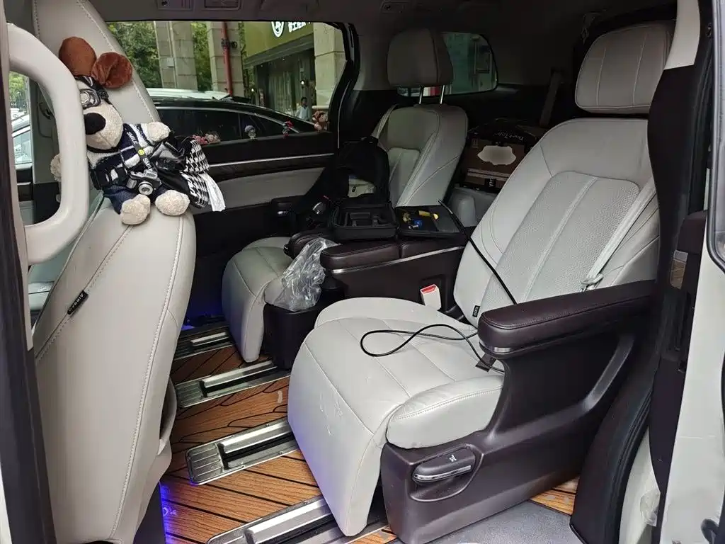 GAC Trumpchi Trumpchi M8 2021 Master Series 390T Prestige Edition фото 15