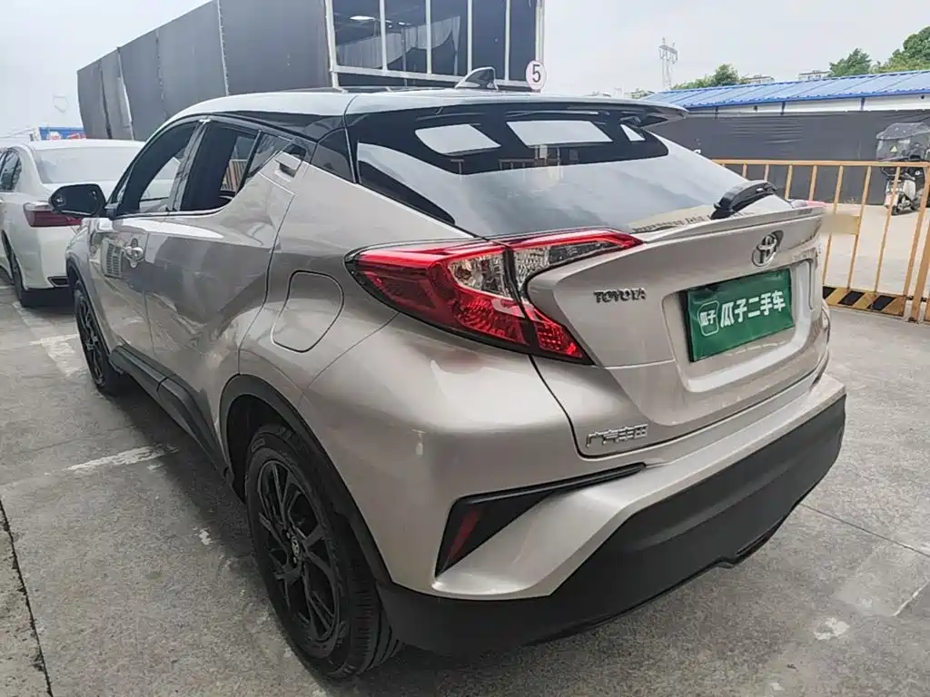 Toyota C-HR 2021 2020 Model 2.0L Leading