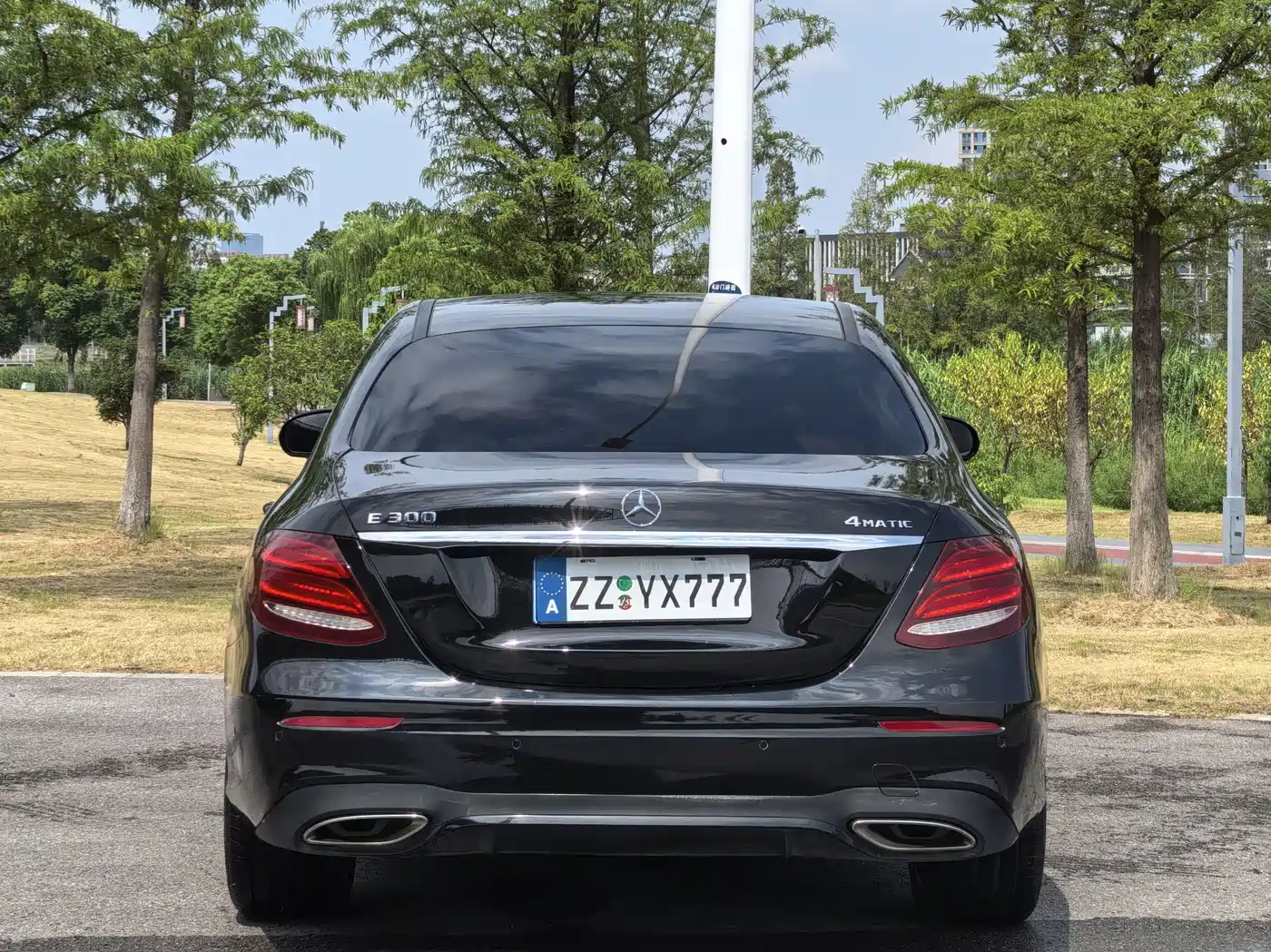 Mercedes-Benz E-Class 2017 E 200 Sport 4MATIC фото 21