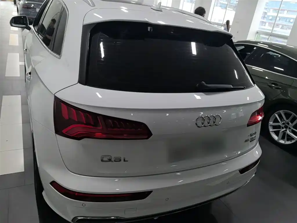 Audi Q5L 2018 45 TFSI Exclusive Fashion China VI фото 6