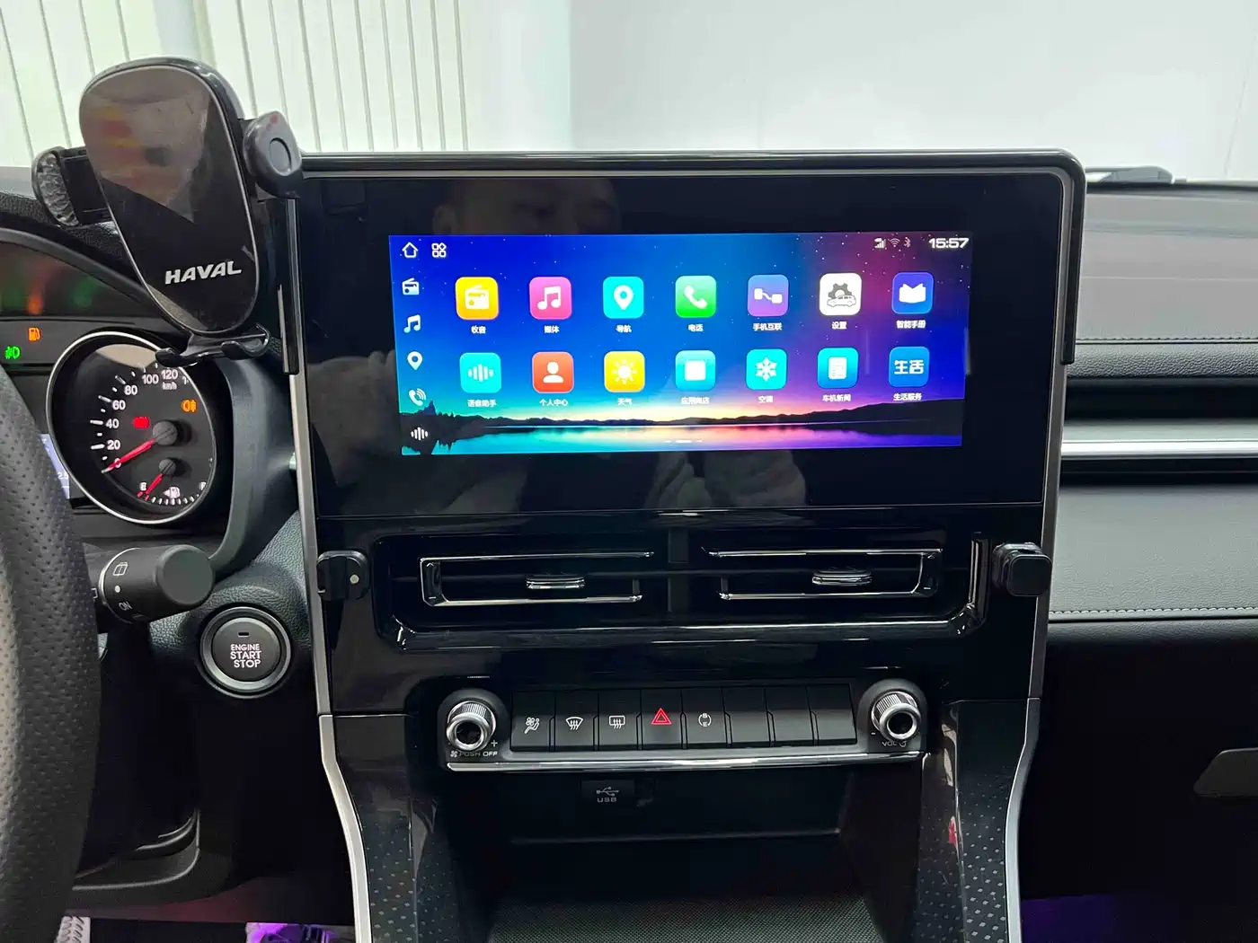 Haval M6 2021 PLUS 1.5T DCT Luxury Smart Connect фото 12