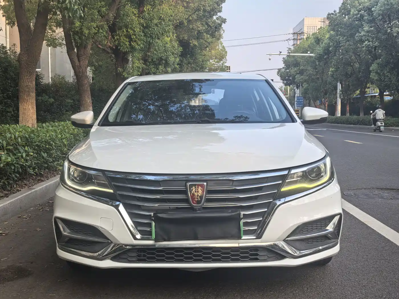 Roewe i6 New Energy 2017 2017 45T Hybrid Connected Smart Enjoyment Edition