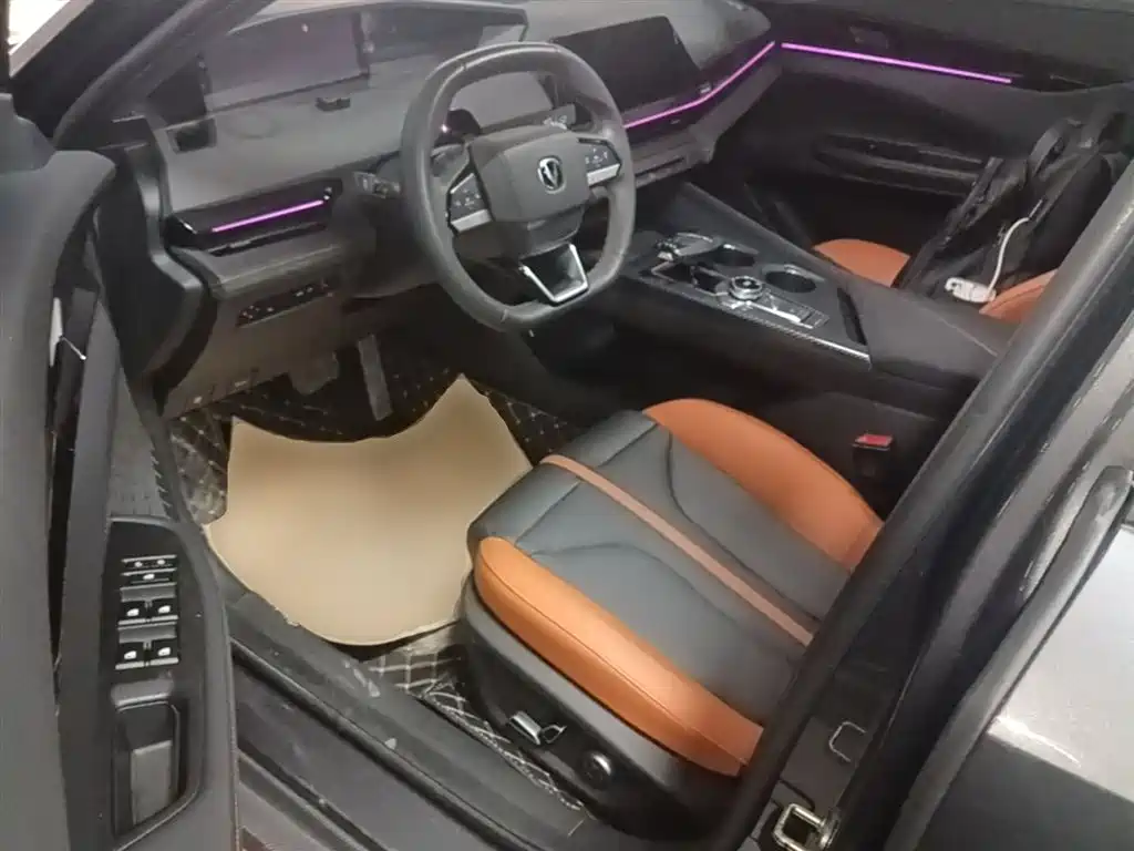 CHANGAN UNI-V