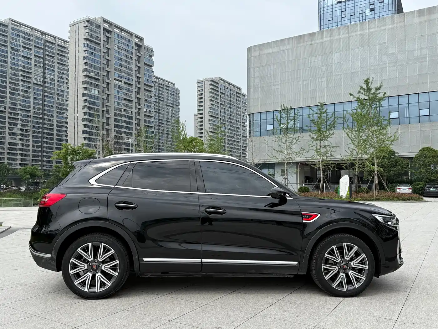 Hongqi HS5 2022 Facelift 2.0T Smart Flag Enjoyment AWD Edition фото 27