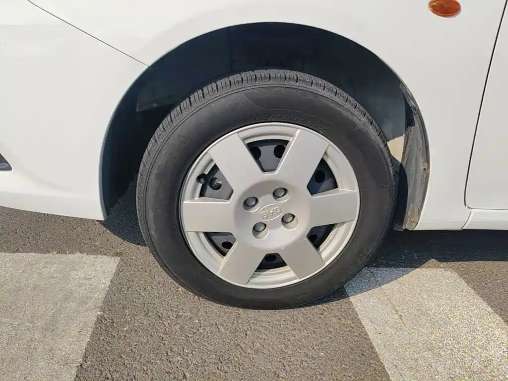 Фото 23 - BYD F3