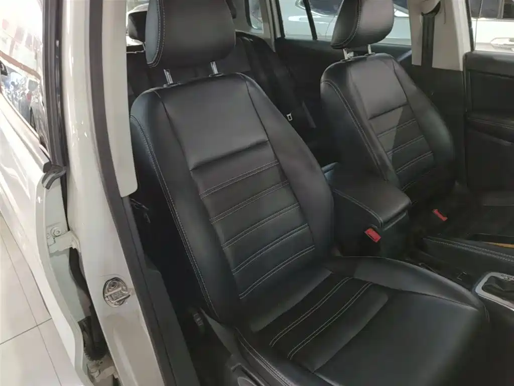 Volkswagen Tiguan 2016 280TSI Automatic 2WD Silk Road Fashion Edition фото 25
