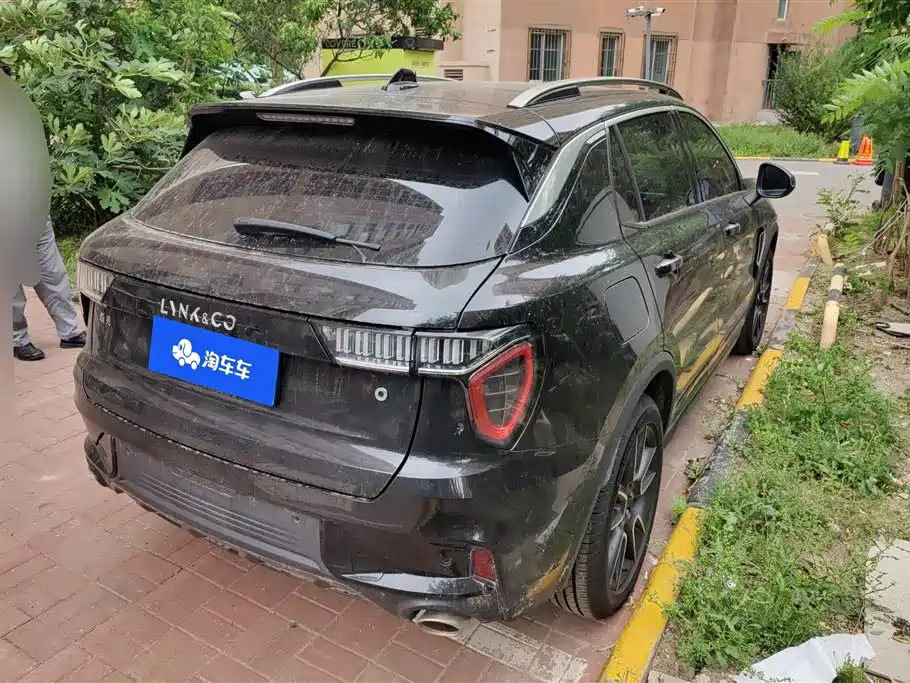 Lynk & Co 01 2021 2.0TD 2WD Pro фото 3