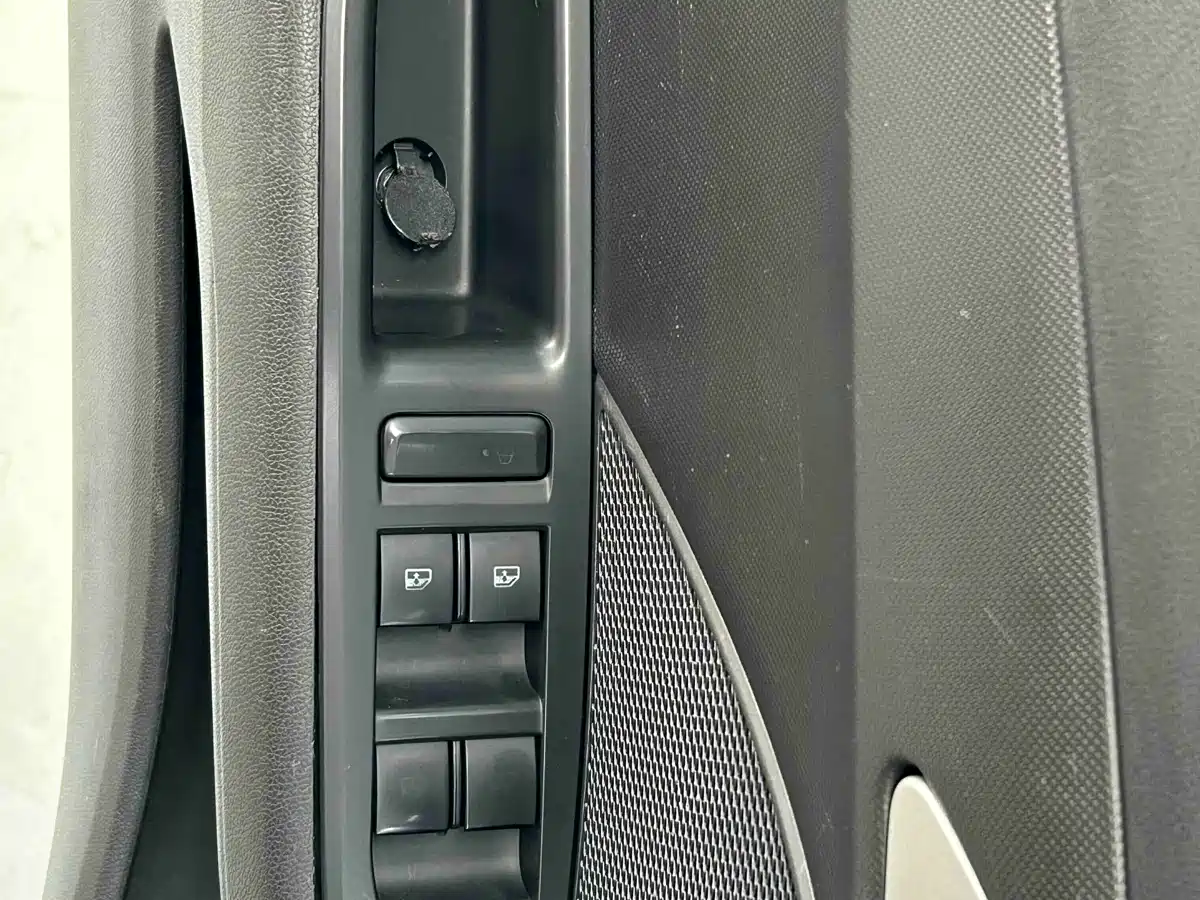 Chevrolet Cavalier 2019 320 Auto Sunroof Enjoyment Edition фото 11