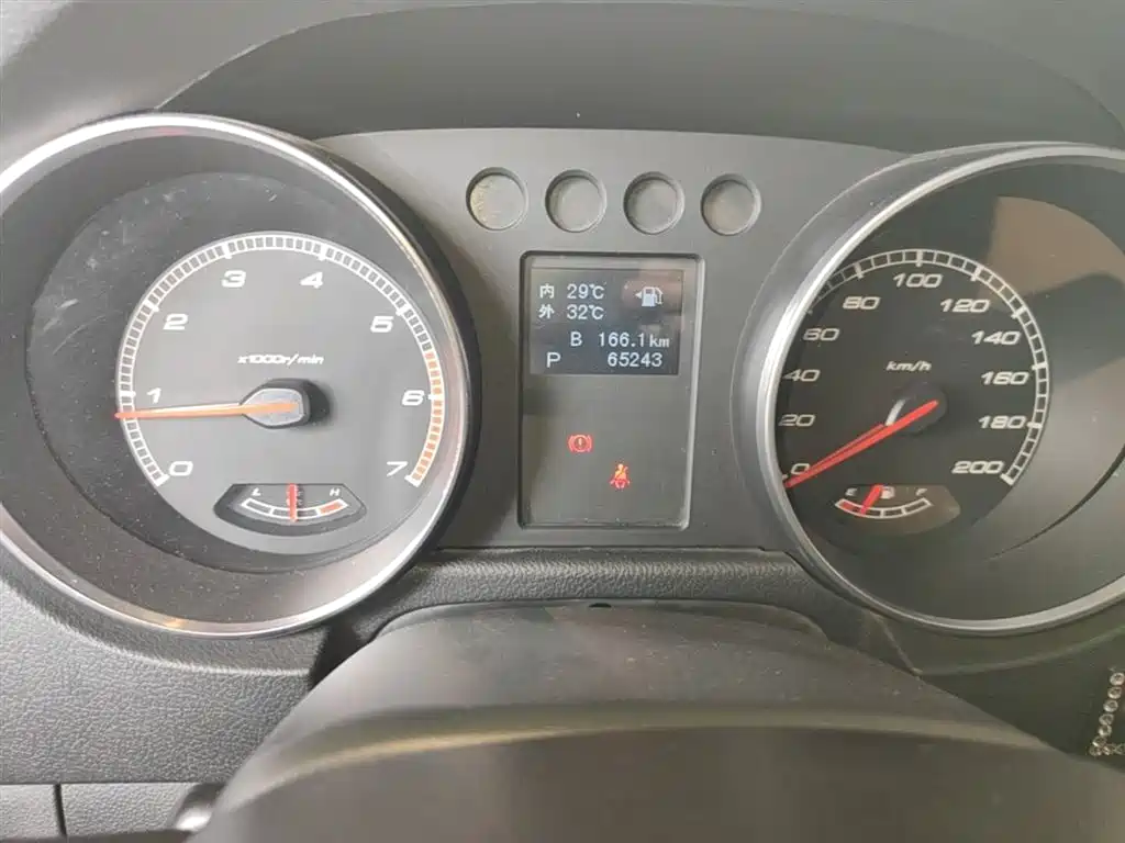 BAIC ORV Beijing Offroad BJ40 2016 Model 40L 2.3T Automatic 4WD Exclusive фото 12