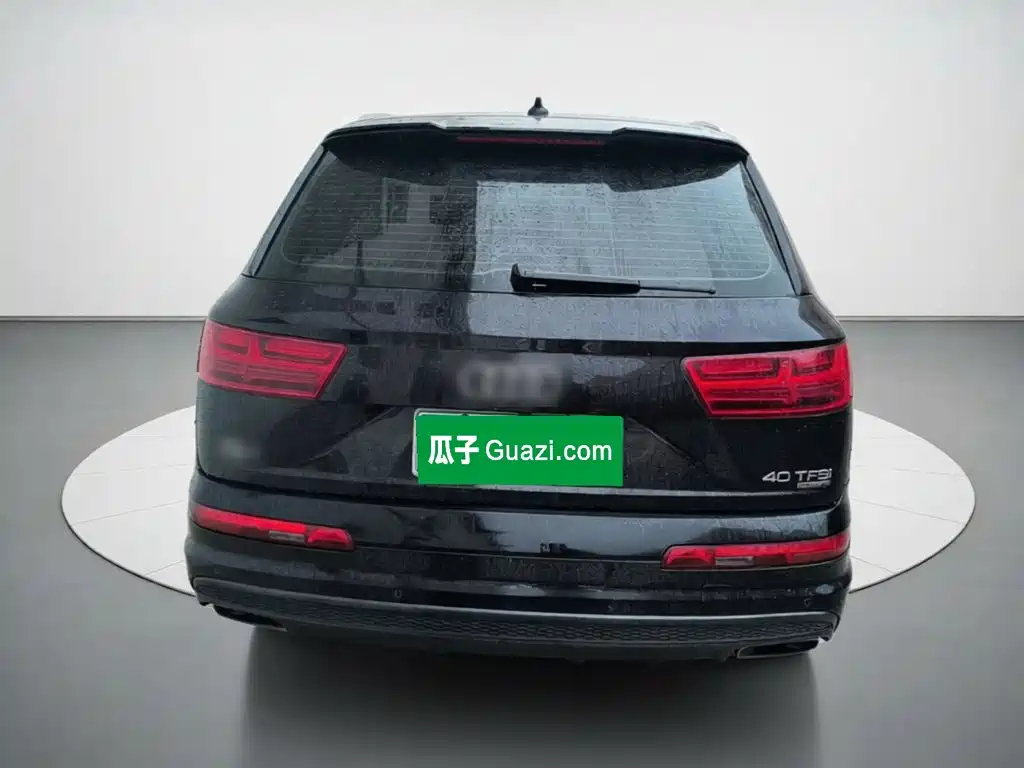 Фото 3 - Audi Q7