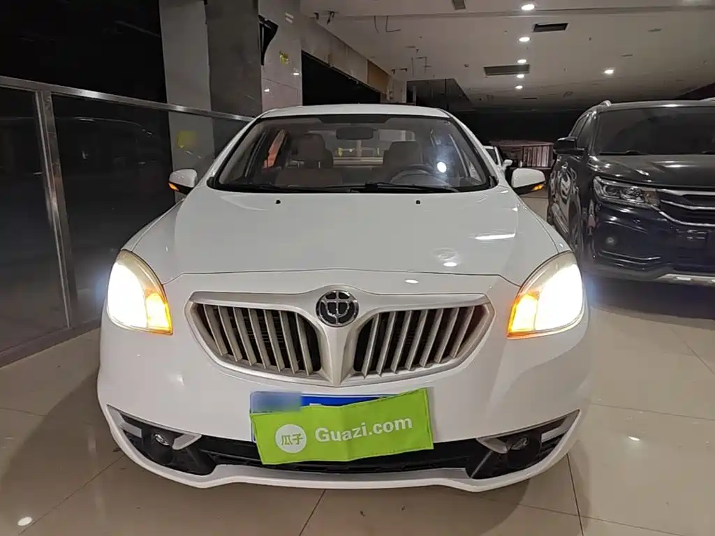 Zhonghua H330 2015 2013 1.5L Auto Comfort