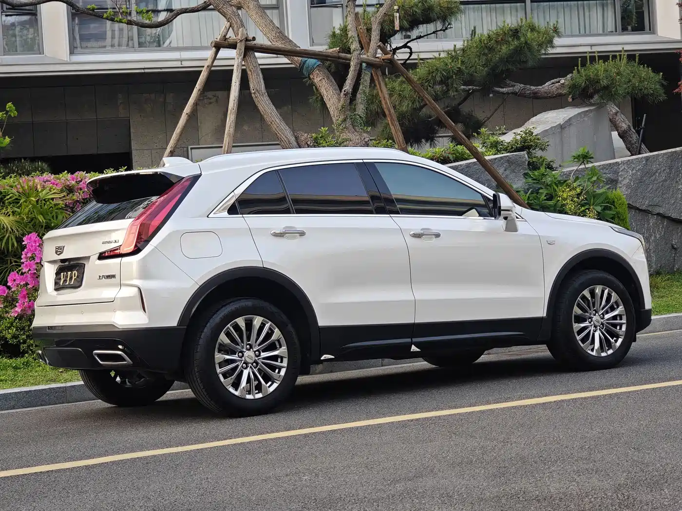 Cadillac XT4 2024 28T 2WD Luxury фото 5